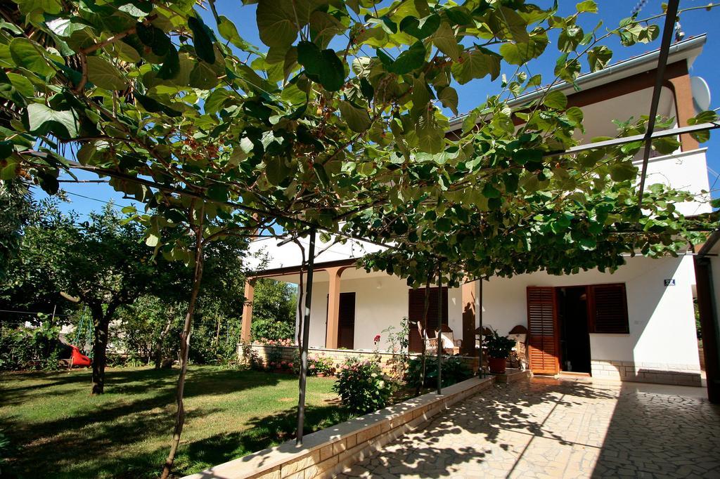 Apartment Kazalac Green Oasis Poreč Exteriör bild